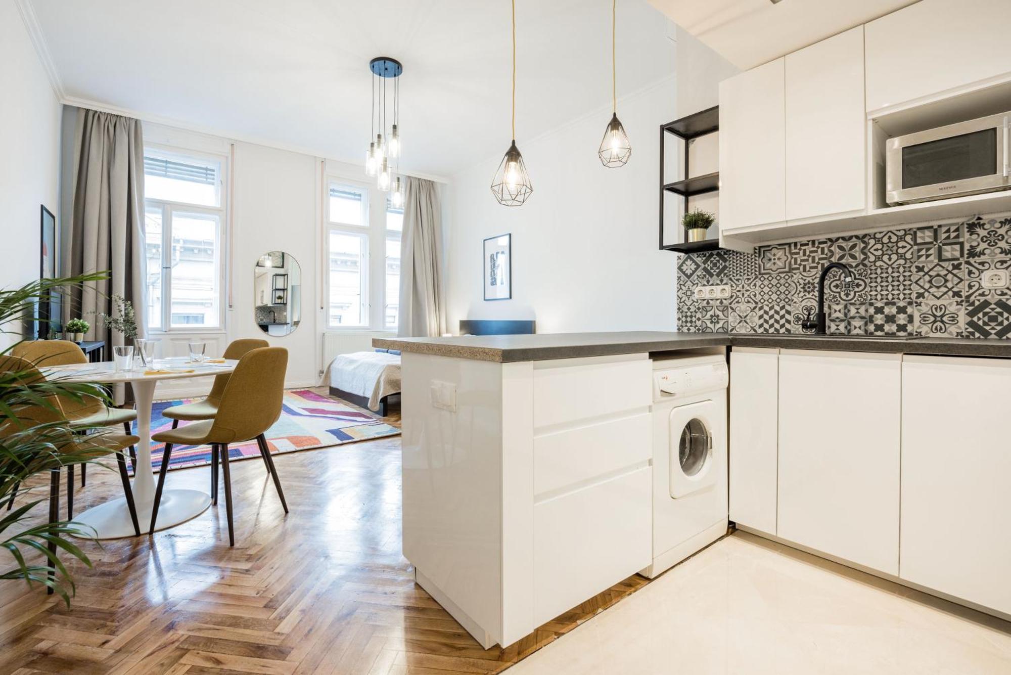 Apartment Your Charming At Parliament Budapest